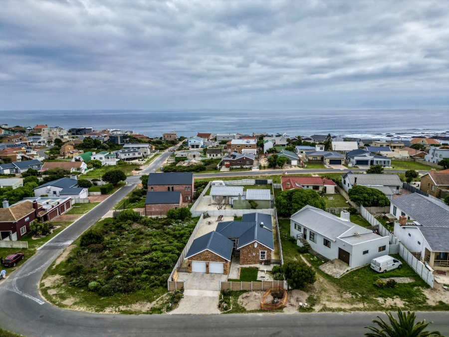 3 Bedroom Property for Sale in De Kelders Western Cape